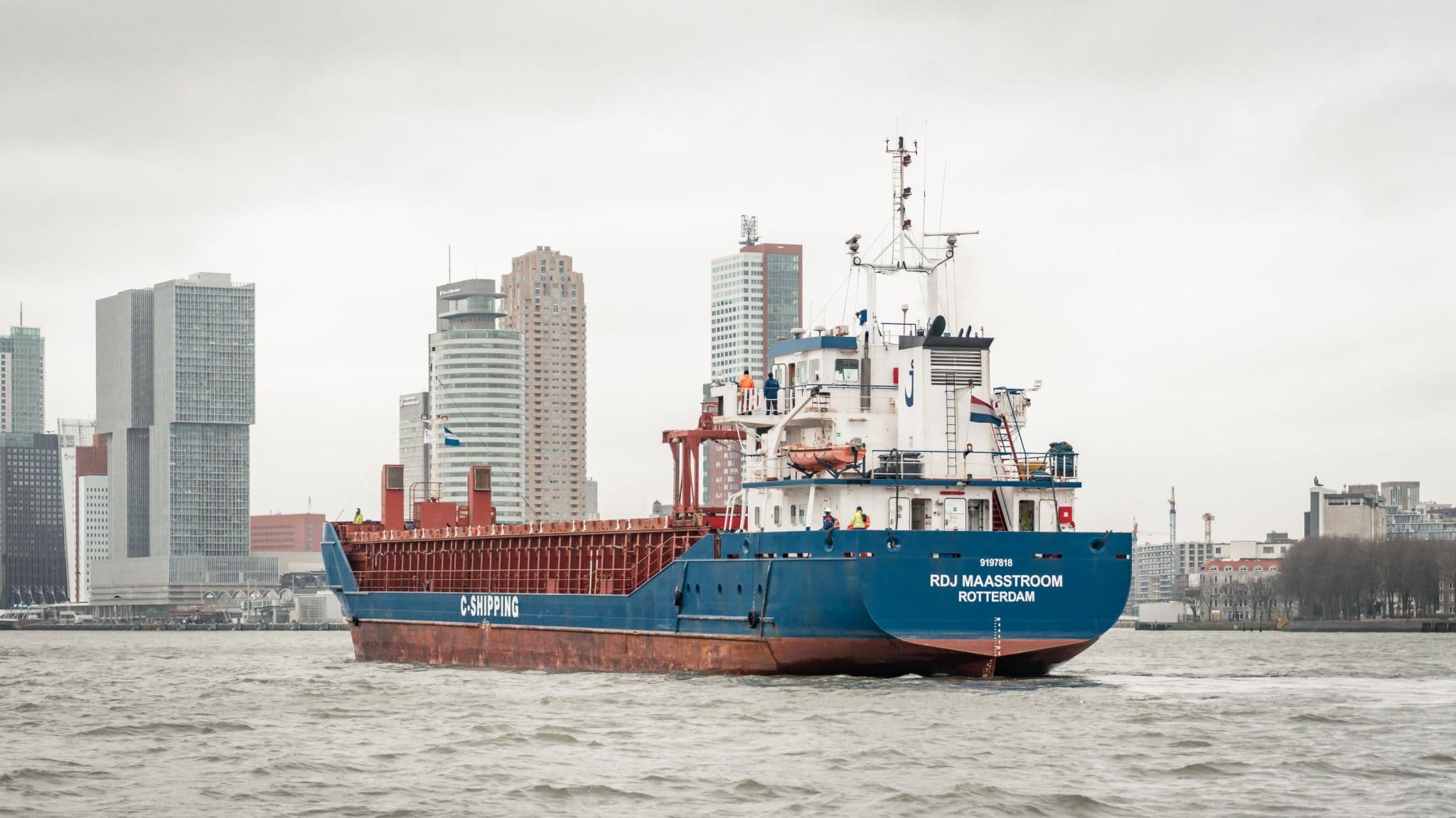 AI brokering: matching cargo and vessel capacity automatically